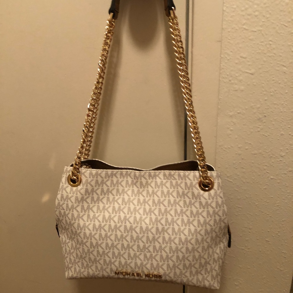 Michael Kors Handbag With Chain Accent